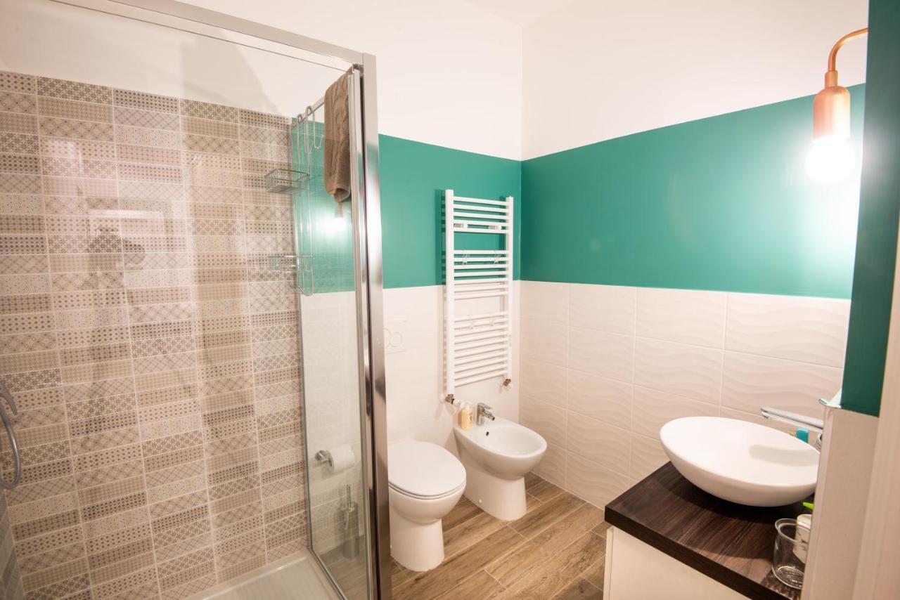 Xenia Hotel Генуа Екстериор снимка